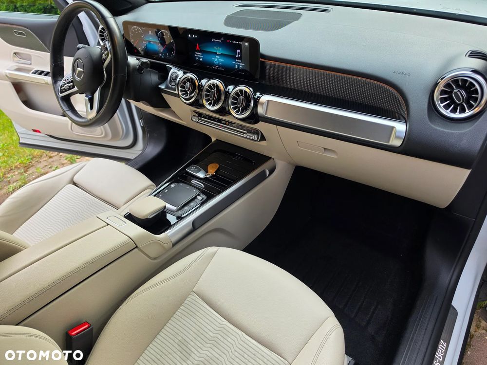 Mercedes-Benz GLB 200 Progressive 7G-DCT - 13