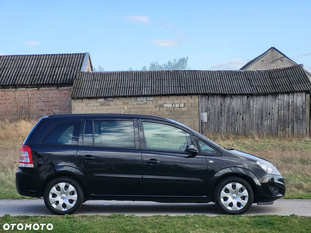 Opel Zafira 1.8 Family Plus - 12