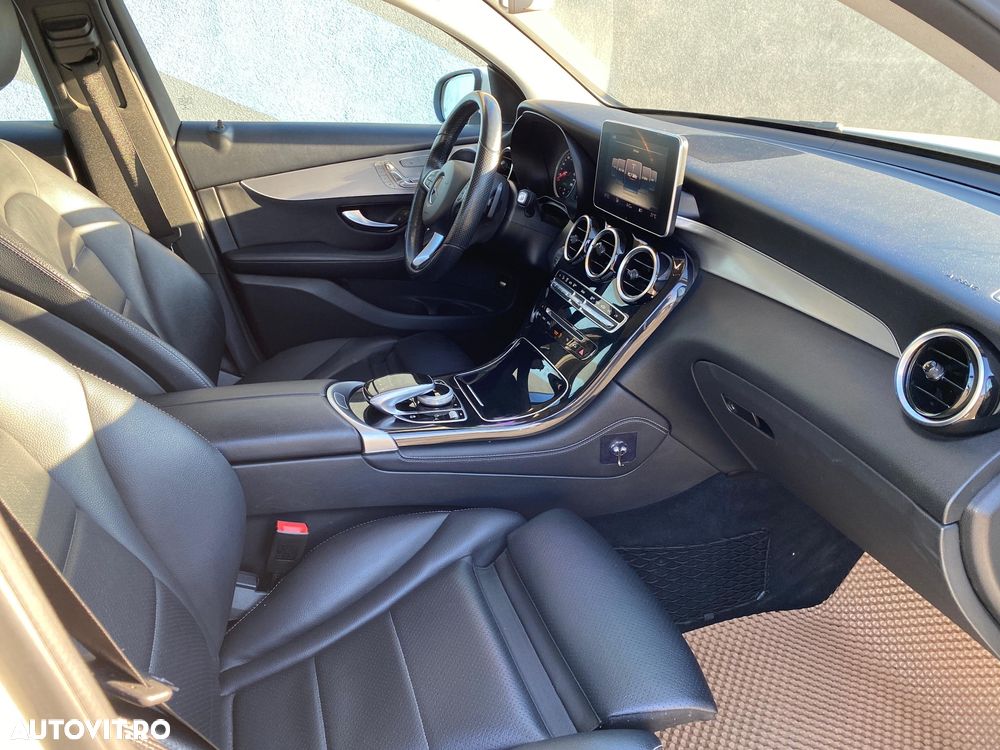Mercedes-Benz GLC 250 d 4MATIC 9G-TRONIC Exclusive - 17