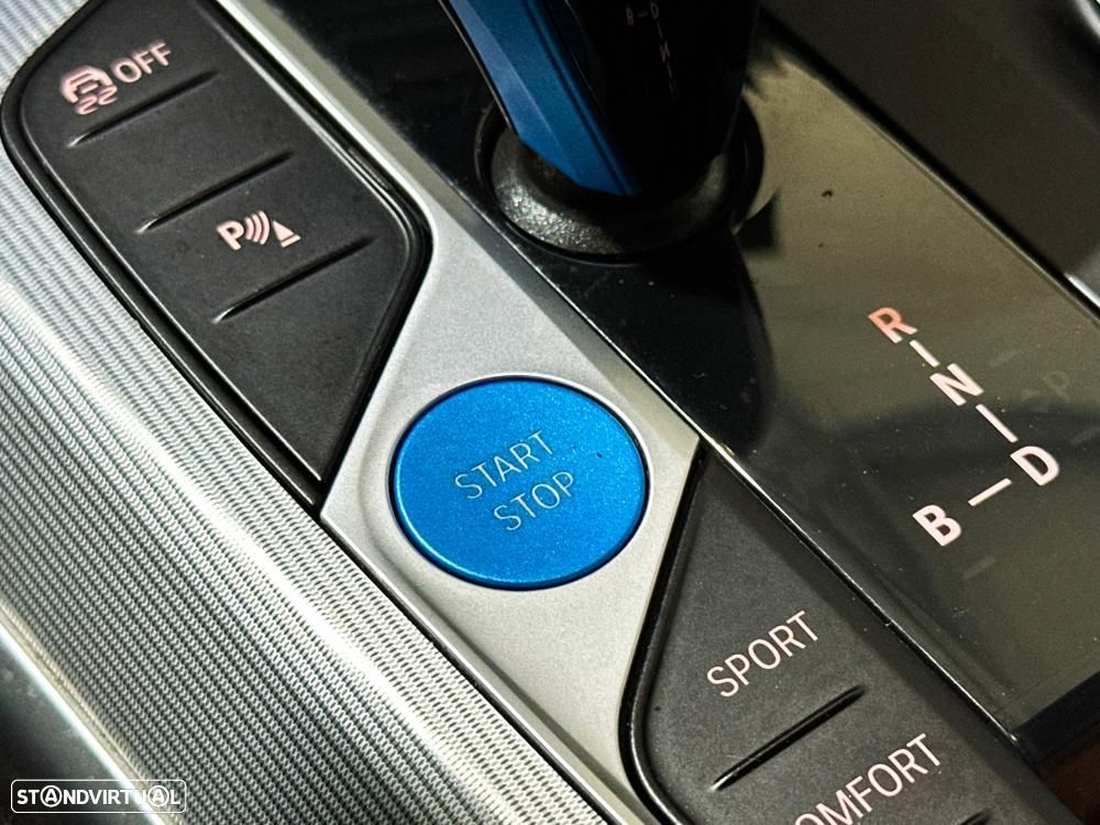 BMW i4 eDrive40 Pack Desportivo M - 40
