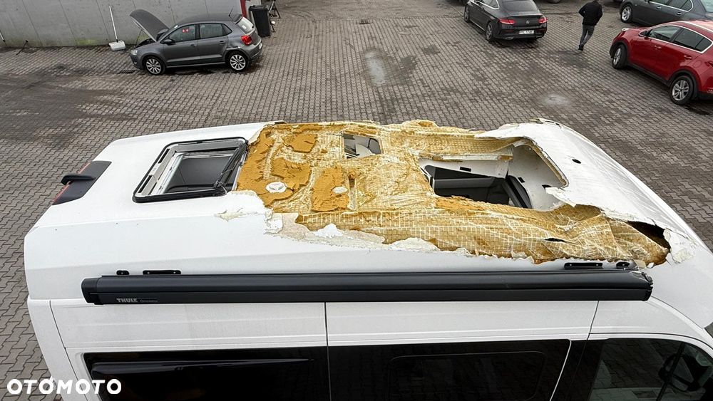 Volkswagen Grand California - 24