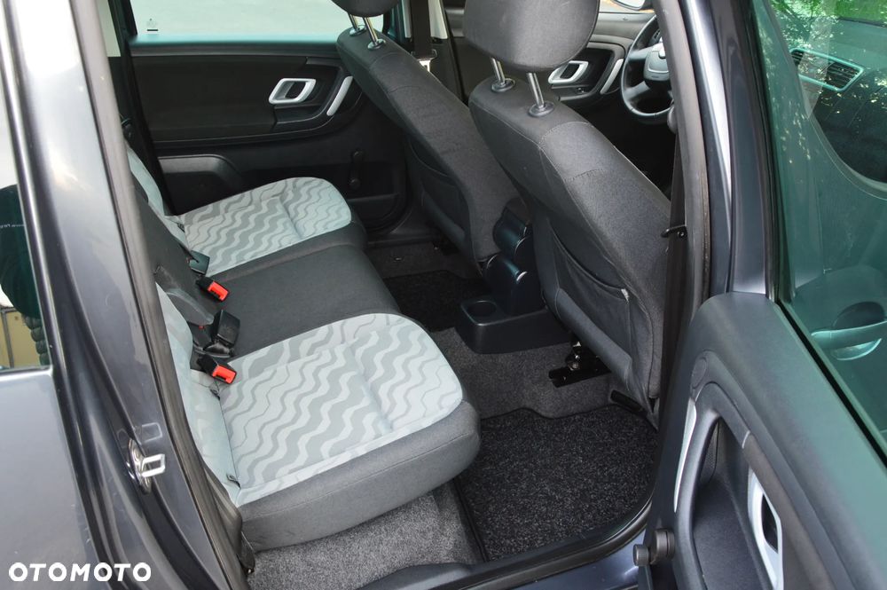 Skoda Roomster 1.6 16V Comfort PLUS EDITION - 8