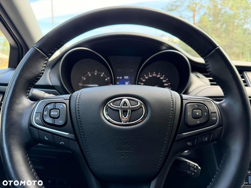 Toyota Avensis 1.8 Premium MS - 30