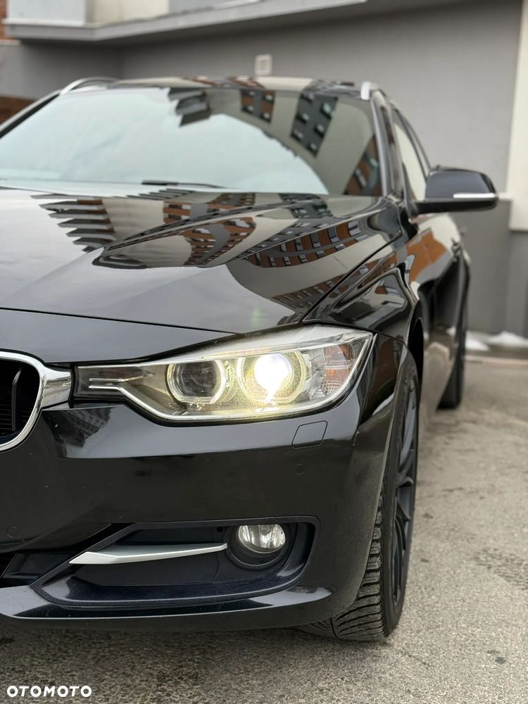 BMW Seria 3 320d xDrive Sport-Aut Sport Line - 16