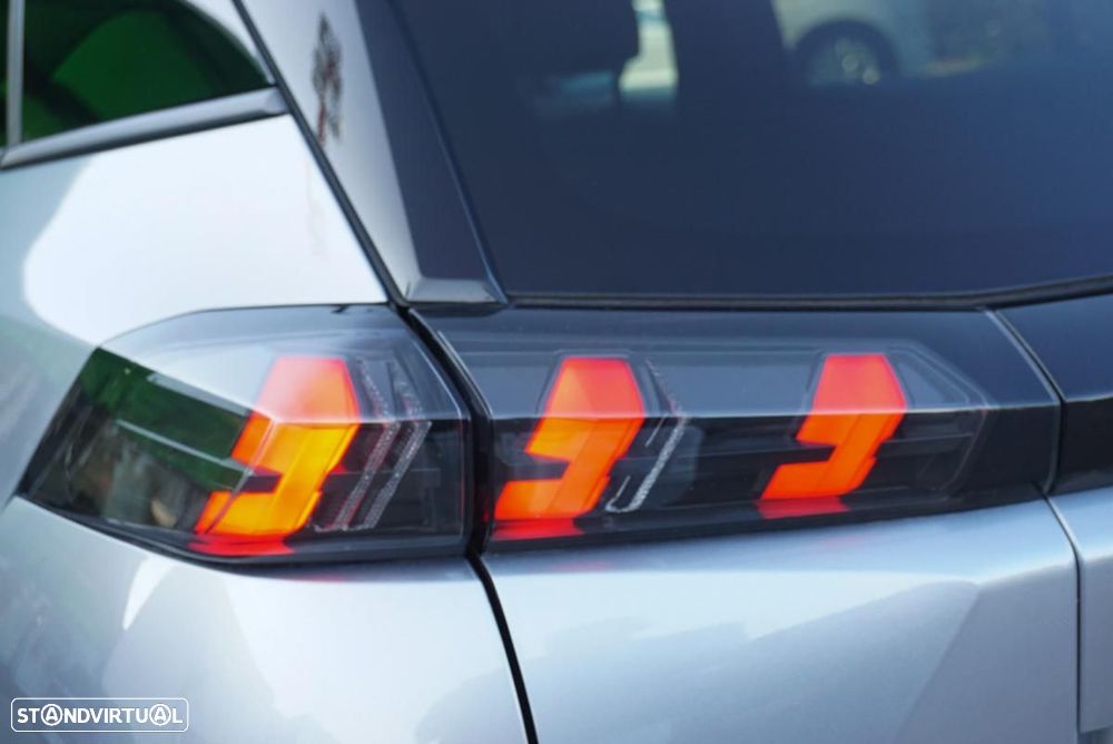 Peugeot e-2008 50 kWh Allure Pack - 13