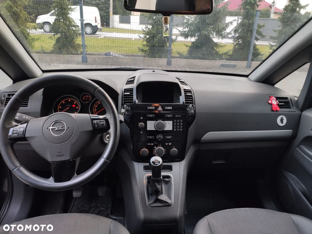 Opel Zafira 1.9 CDTI Cosmo - 17