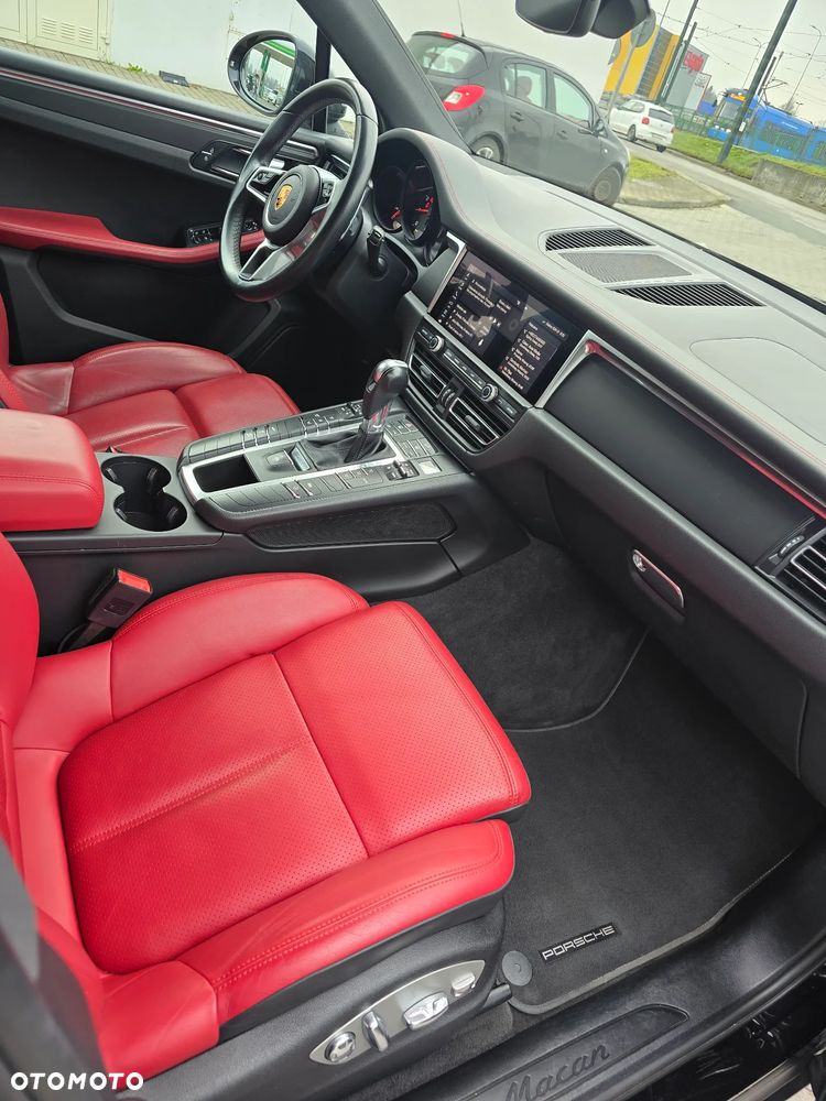 Porsche Macan - 2