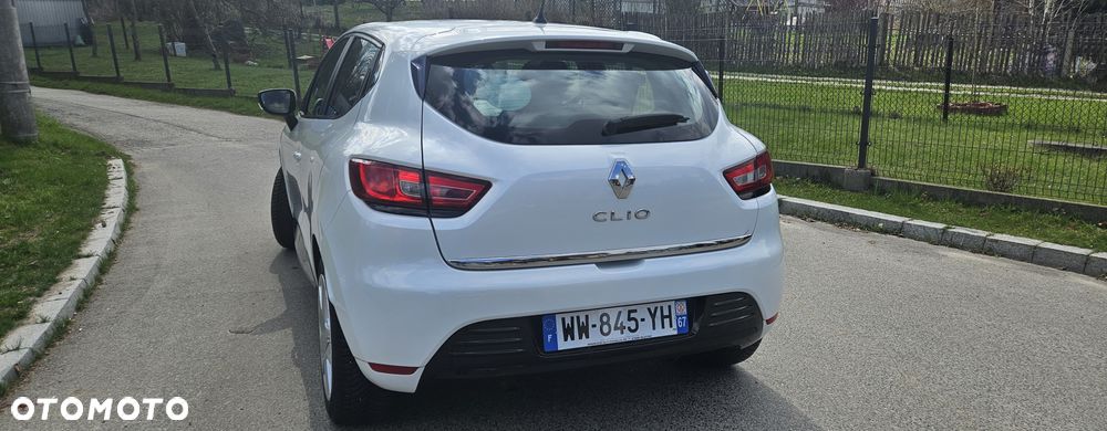 Renault Clio - 9