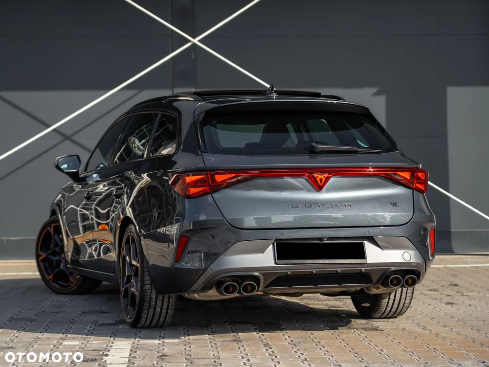 Cupra Leon Sportstourer 2.0 TSI 4Drive DSG VZ Tribe Edition - 4
