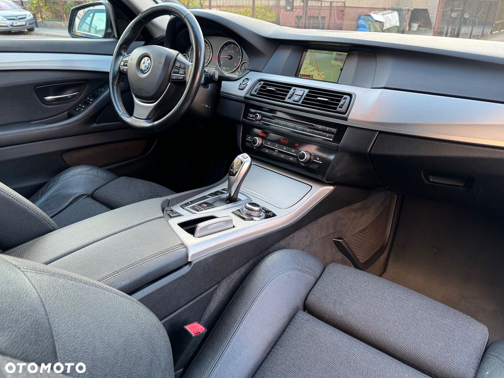 BMW Seria 5 520d BluePerformance - 10