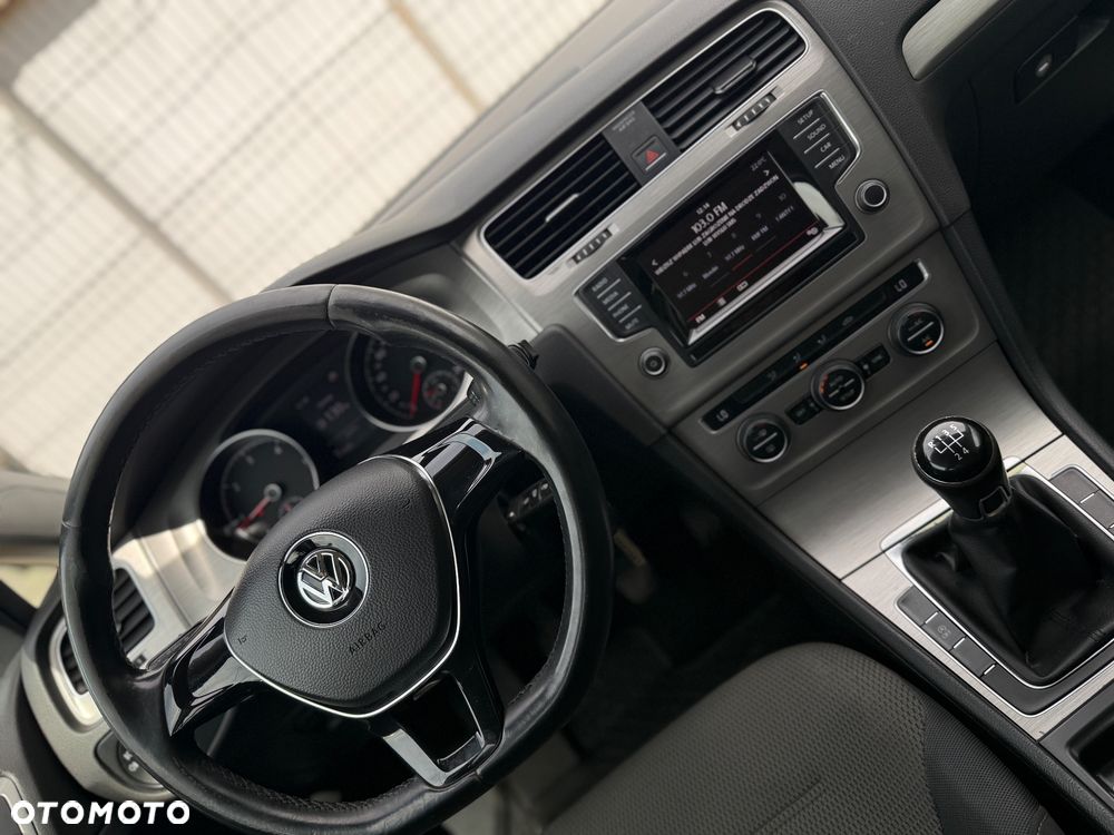 Volkswagen Golf 1.6 TDI BlueMot Comfortline - 8