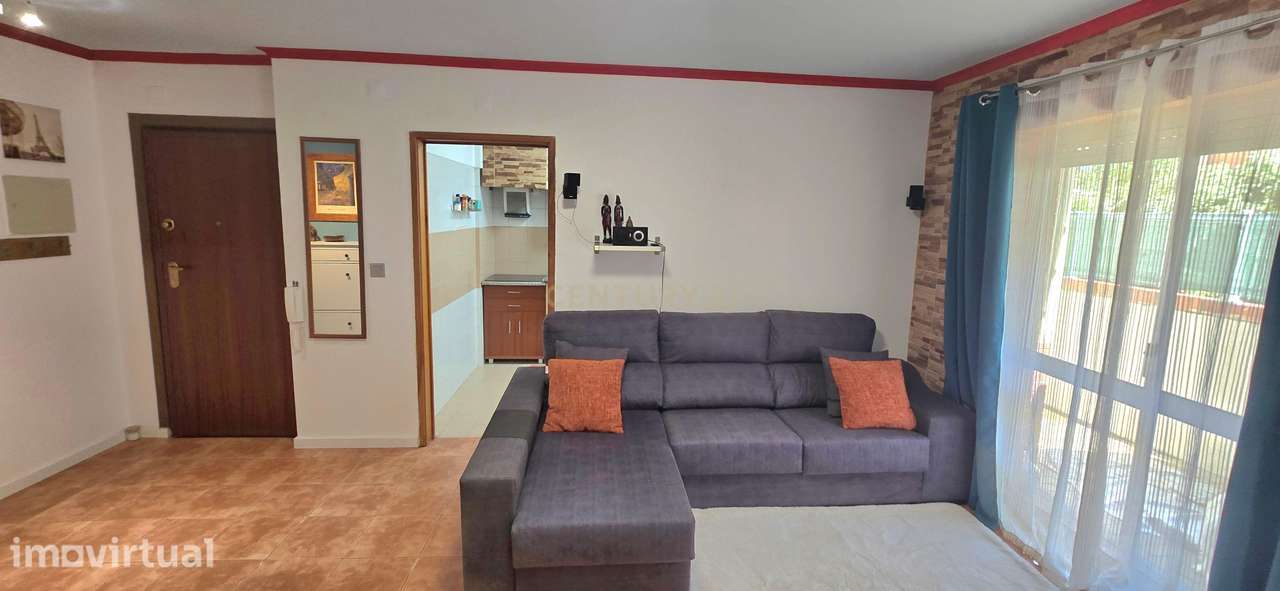 Apartamento T1 Moderno com Logradouro Privativo e AC – Monte da Capari - Grande imagem: 2/27