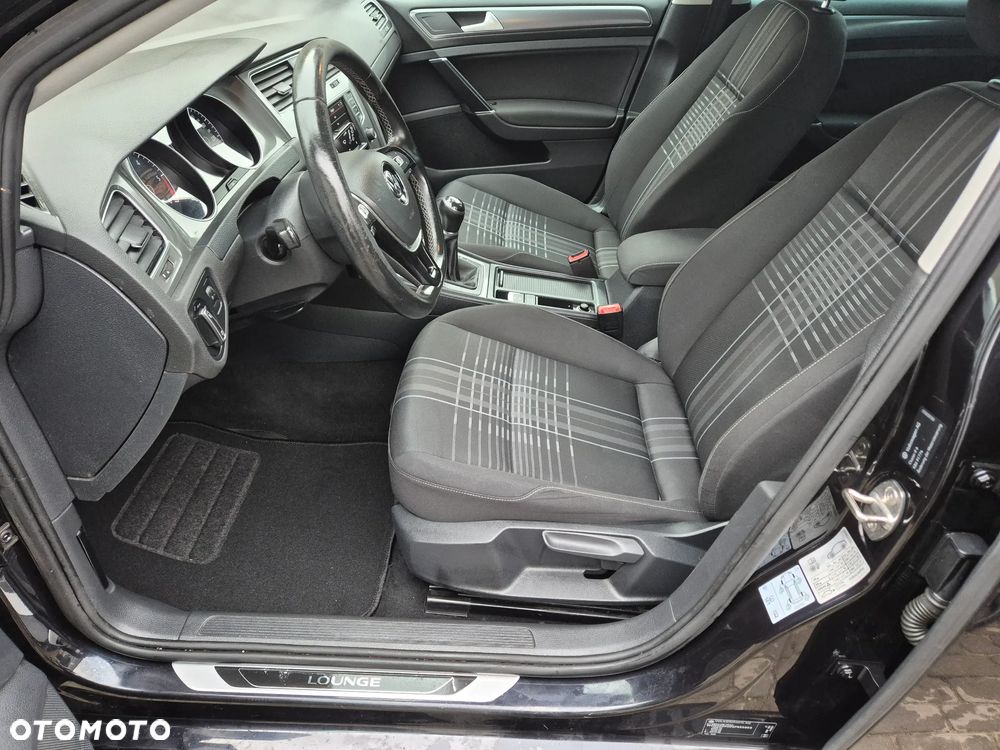 Volkswagen Golf 1.6 TDI BlueMotion Technology Lounge - 17