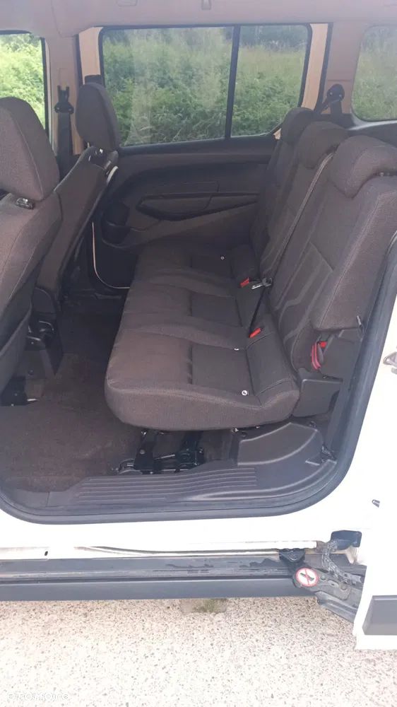 Ford Transit Connect - 9