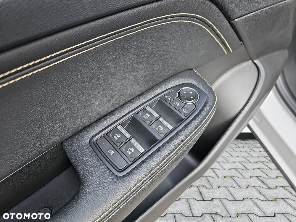 Renault Arkana TCe Mild Hybrid 140 EDC Techno - 33