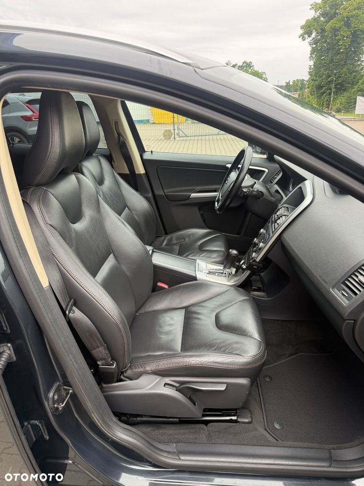 Volvo XC 60 - 16