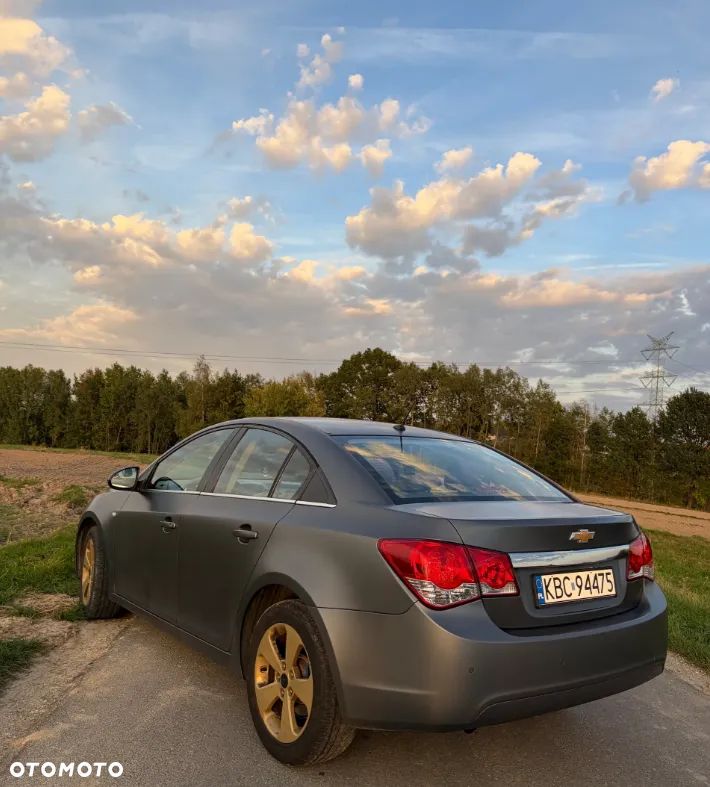 Chevrolet Cruze 2011 photo 4