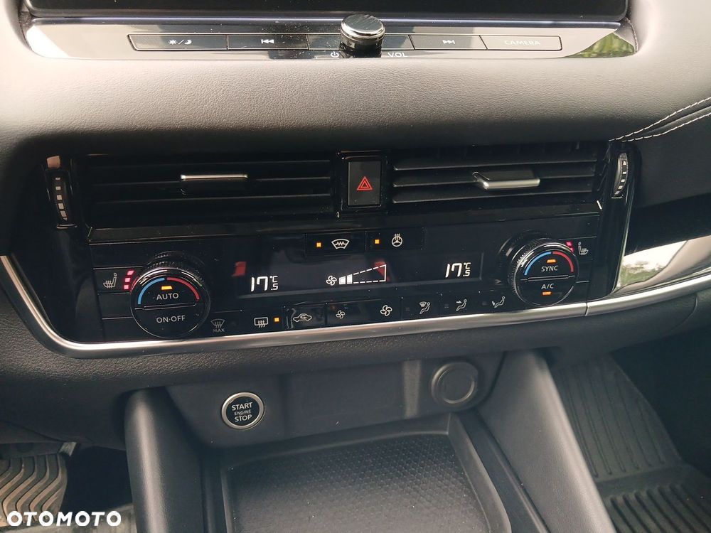 Nissan Qashqai 1.3 DIG-T MHEV 4x4 N-Connecta Xtronic - 25