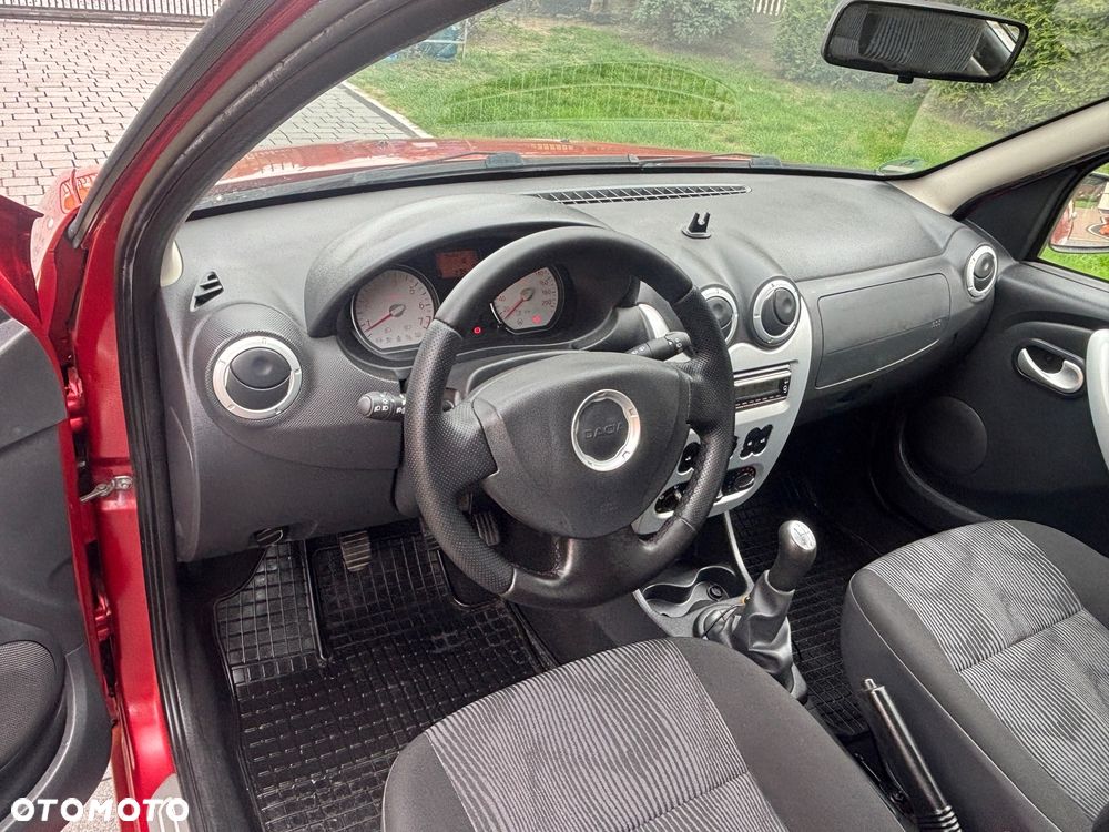 Dacia Sandero 1.6 MPI Laureate - 25