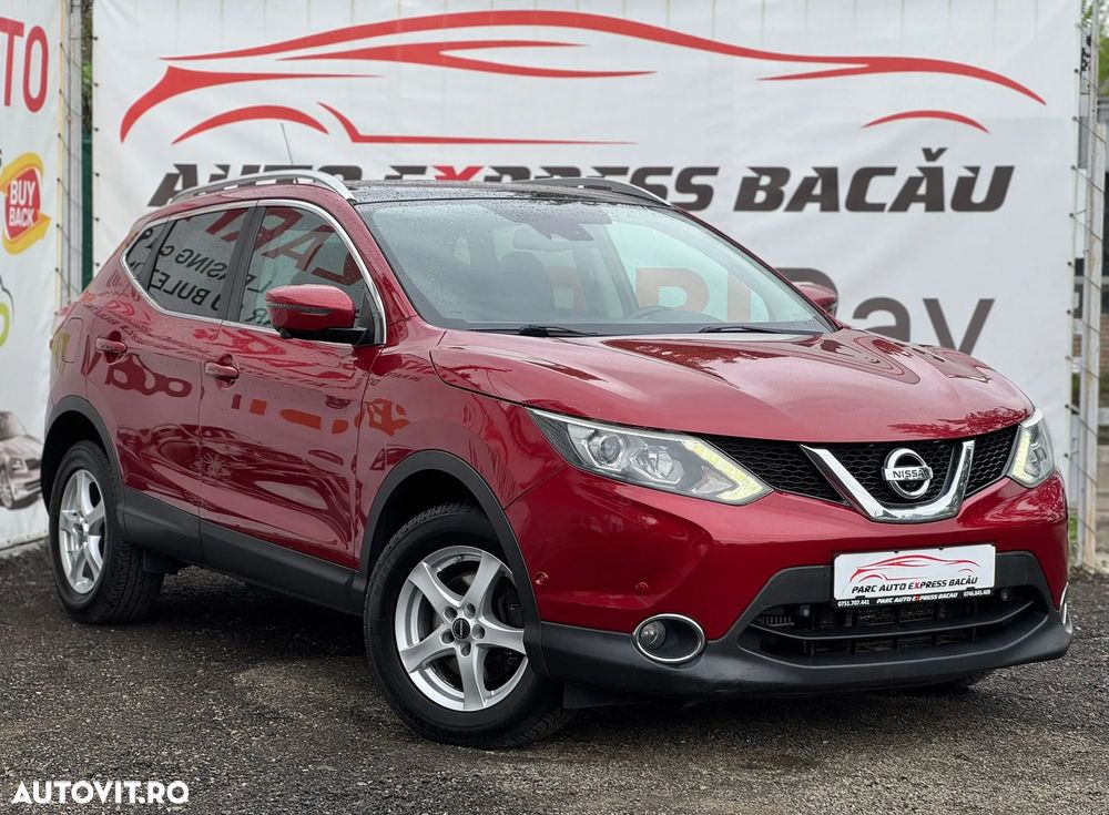 Nissan Qashqai 1.6 DCI Start/Stop X-TRONIC Tekna - 2
