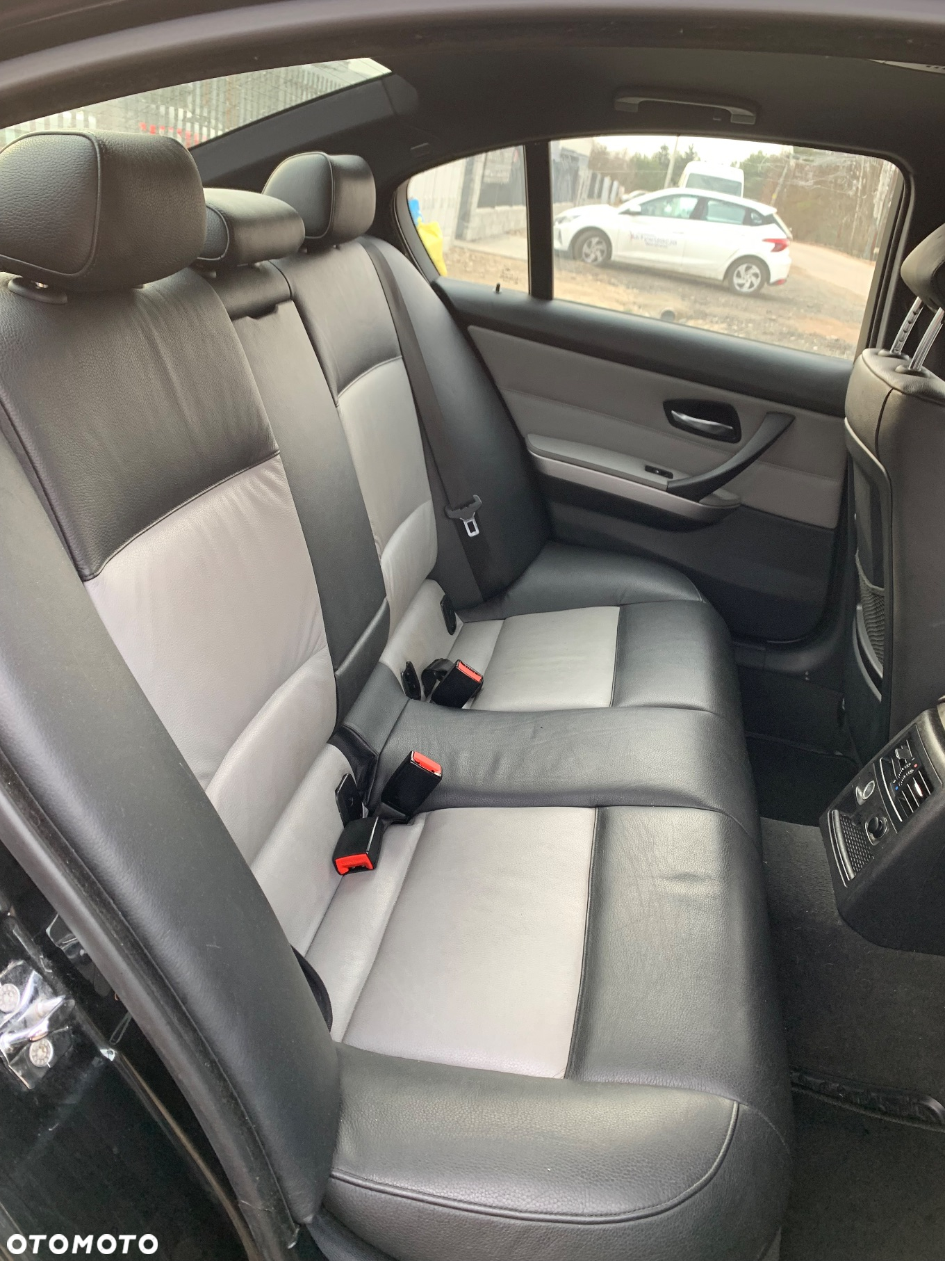 BMW Seria 3 320i - 5