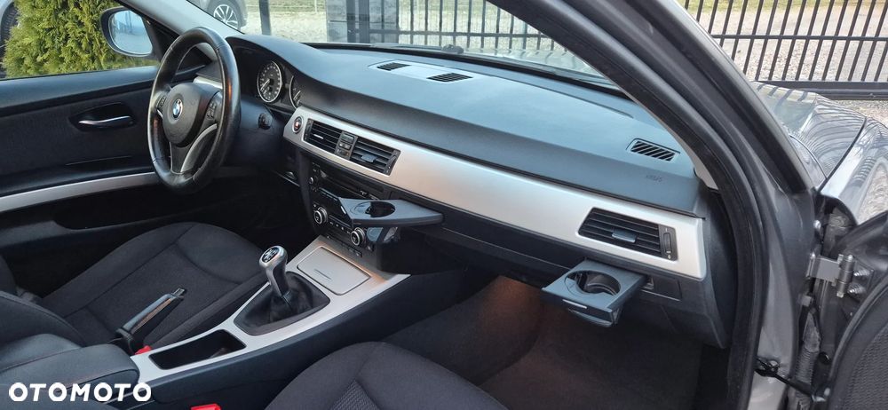 BMW Seria 3 320i Edition Lifestyle - 21