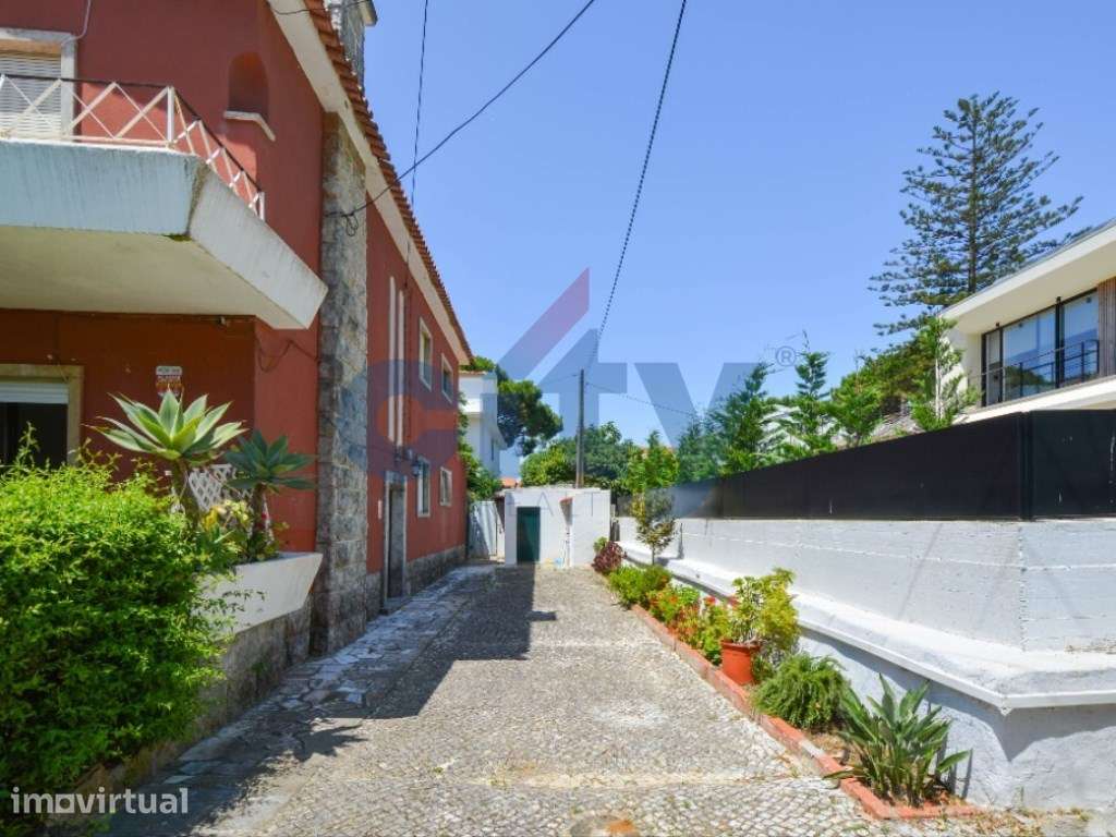 Andar de Moradia a 600 Metros da Praia - São João do Estoril - Grande imagem: 3/37