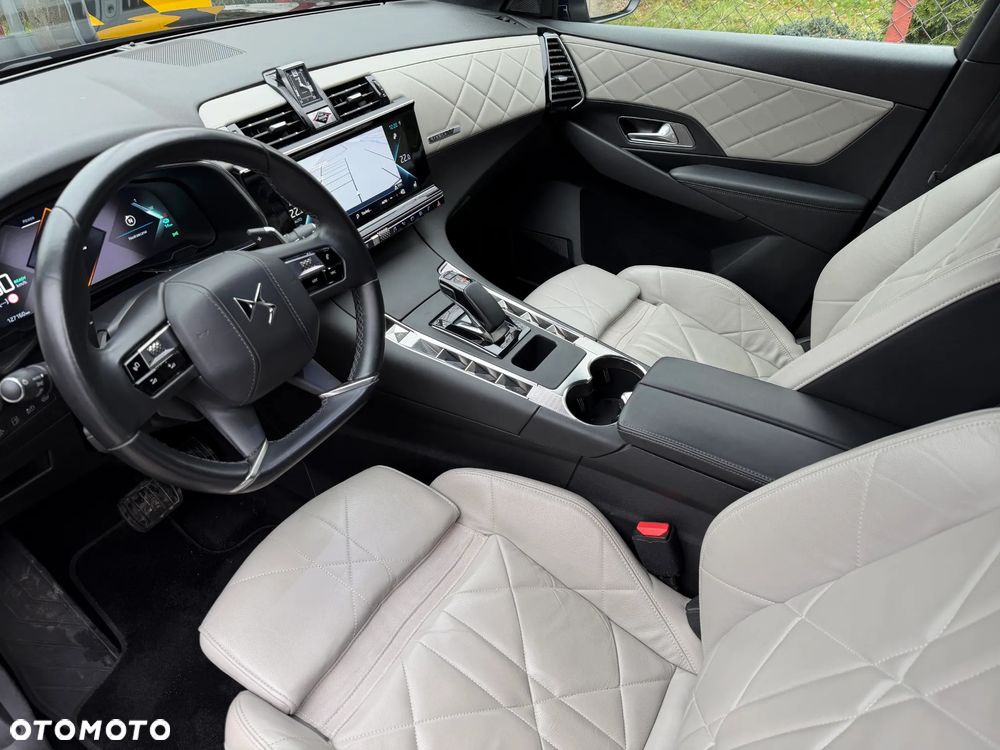 DS Automobiles DS 7 Crossback 1.6 E-Tense Bastille + - 9