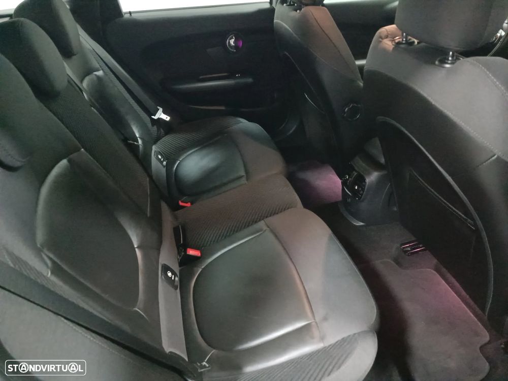 MINI Clubman Cooper D JCW - 12