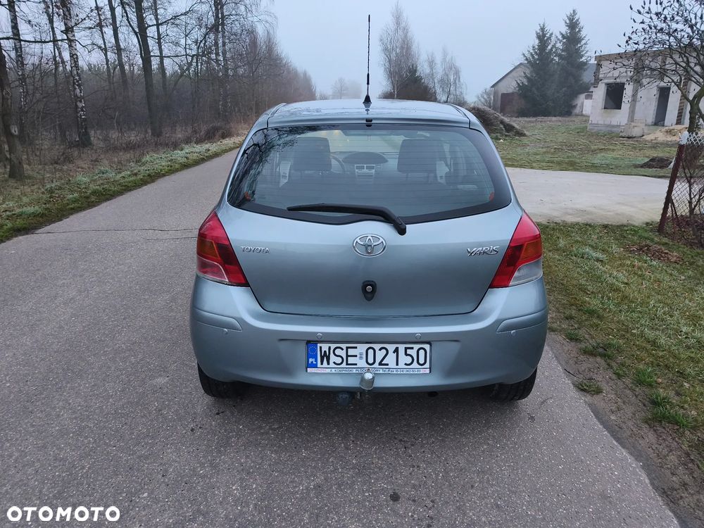 Toyota Yaris 1.33 Luna - 6