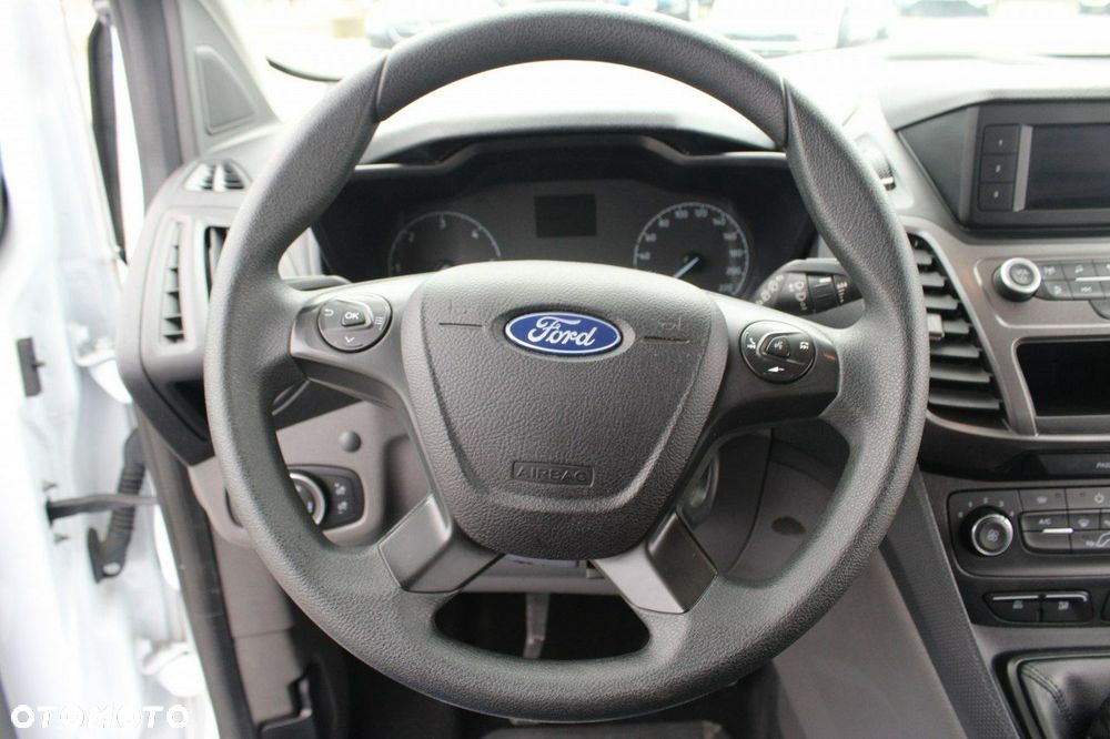 Ford Transit Connect - 24