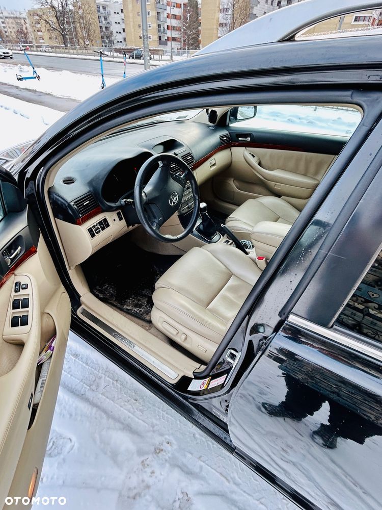 Toyota Avensis 2.2 D-4D Prestige - 20