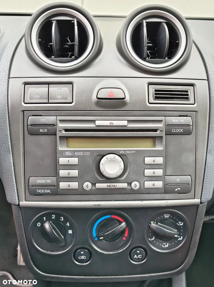 Ford Fiesta 1.6 TDCi Sport - 17
