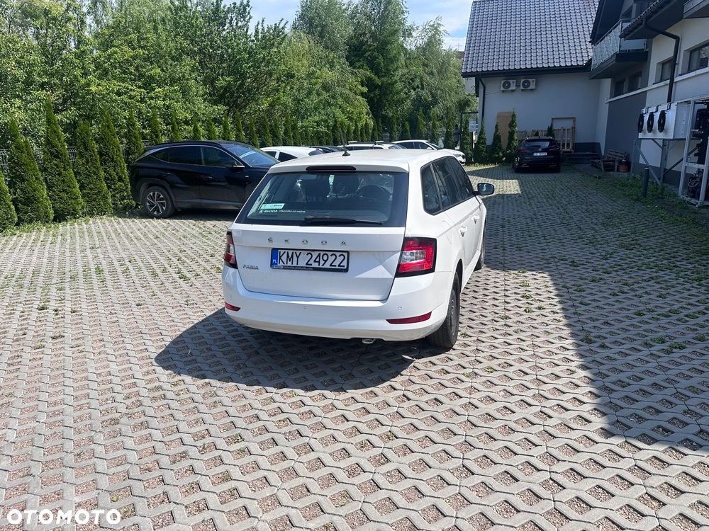 Skoda Fabia 1.0 TSI Ambition - 4