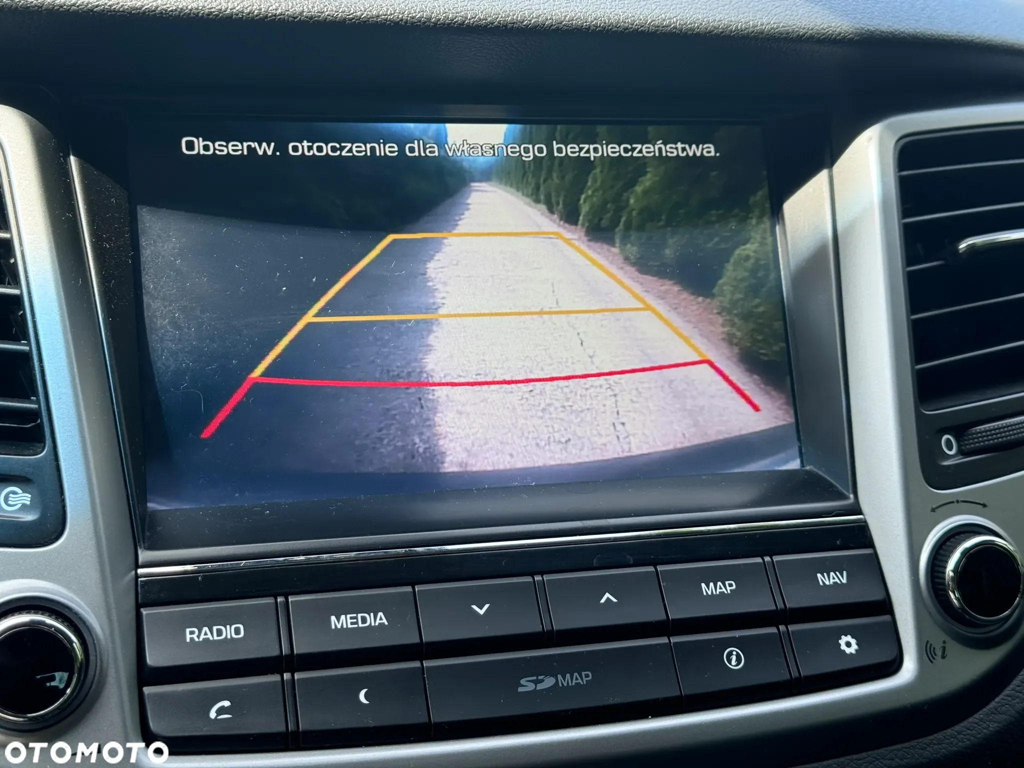 Hyundai Tucson 1.7 CRDI BlueDrive Style 2WD - 32