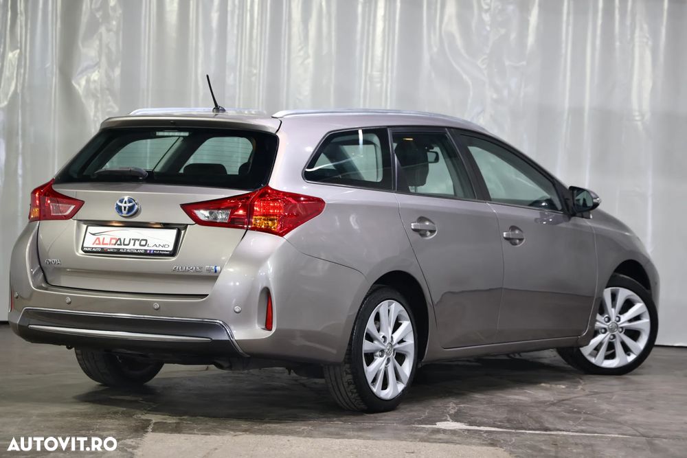 Toyota Auris - 3