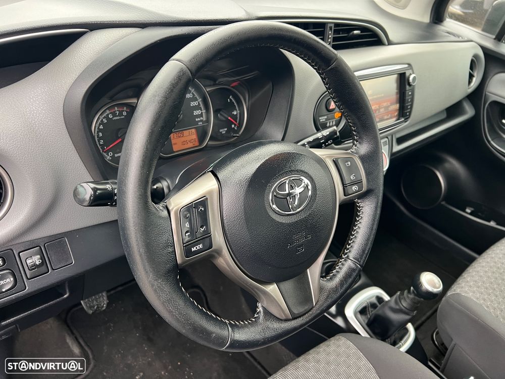 Toyota Yaris 1.0 VVT-i Comfort +PS+PT Techno - 7