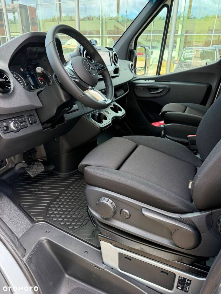 Mercedes-Benz Sprinter 319 CDI KA OM654 długi PRO - 16