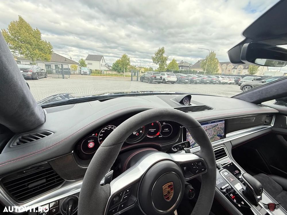 Porsche Panamera GTS - 27