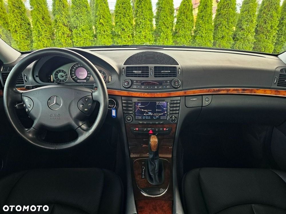 Mercedes-Benz Klasa E - 22