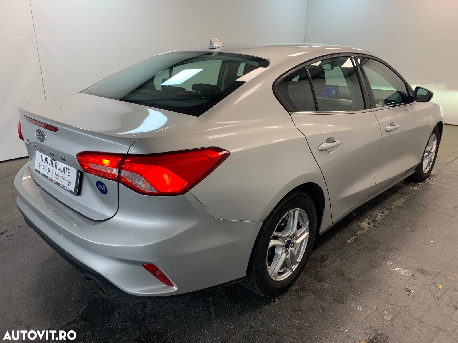Ford Focus 1.0 EcoBoost Trend - 8