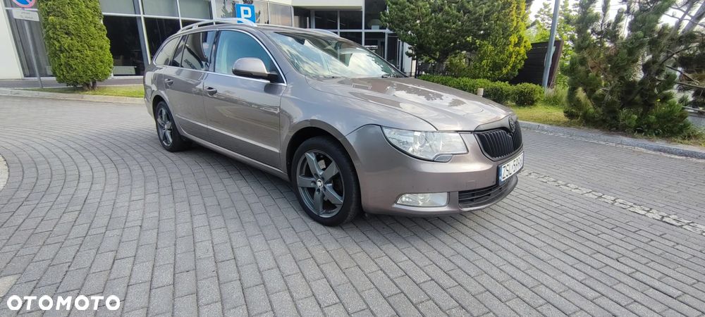 Skoda Superb 1.8 TSI Elegance DSG - 2