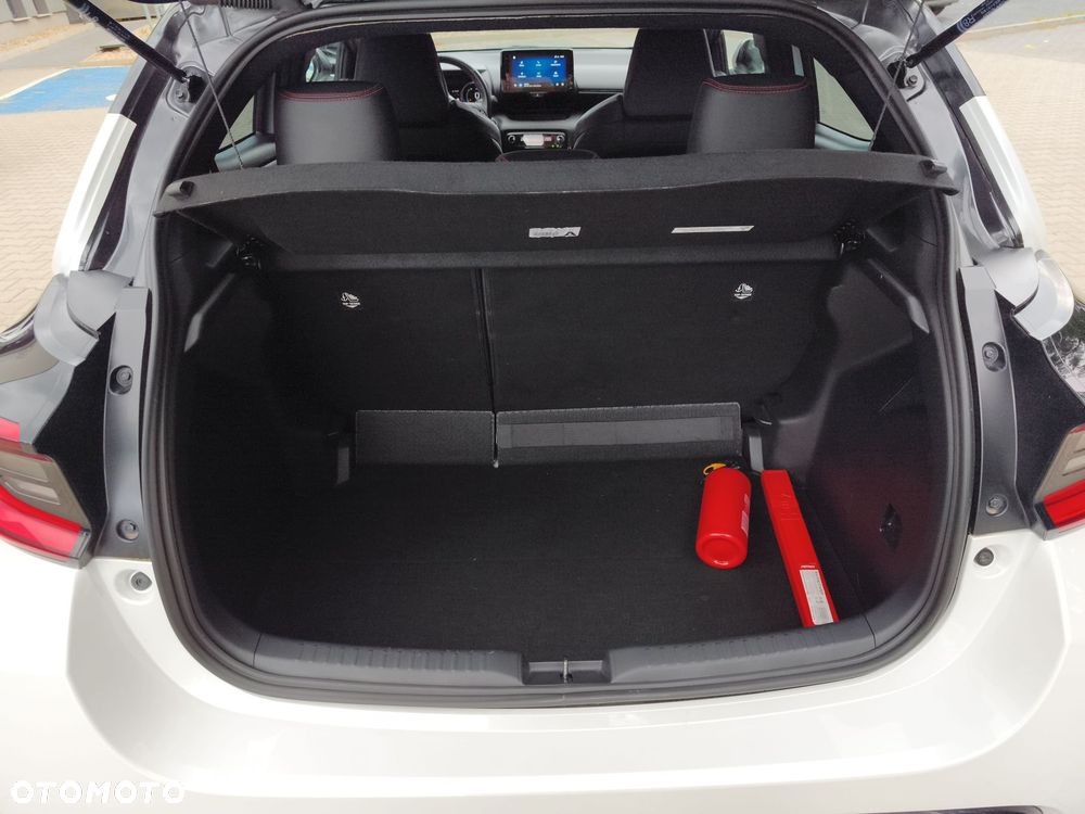 Toyota Yaris - 14