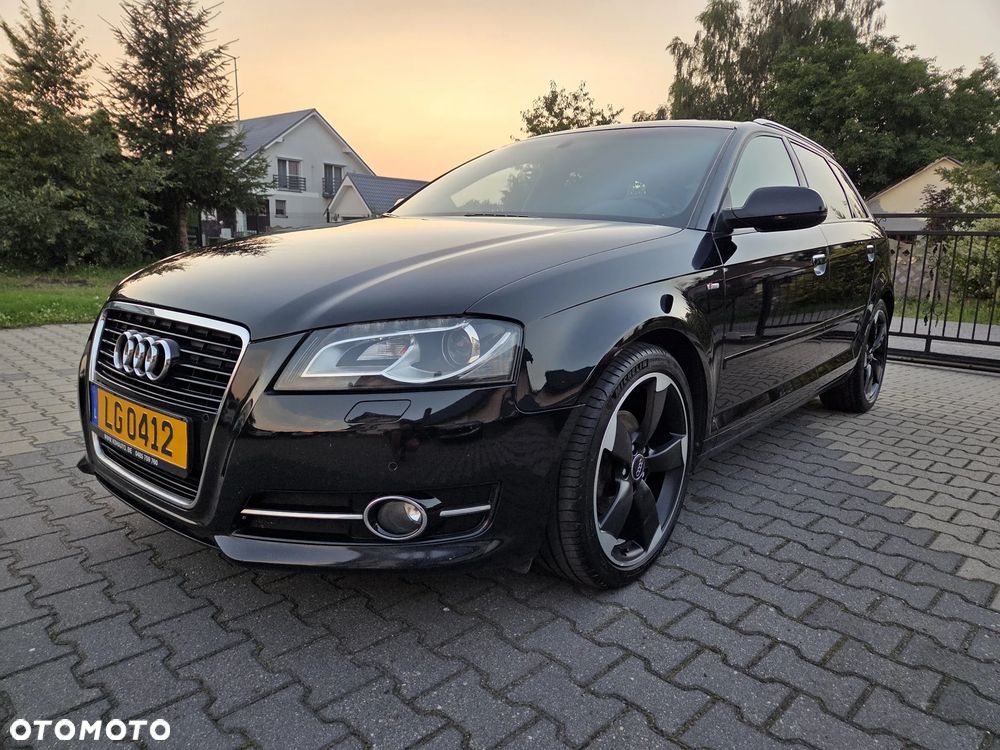Audi A3 Sportback 1.6 TDI DPF S tronic S line Sportpaket