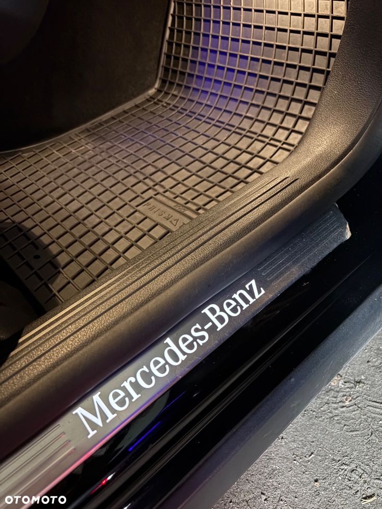 Mercedes-Benz GLA 200 4-Matic Edition 1 - 16