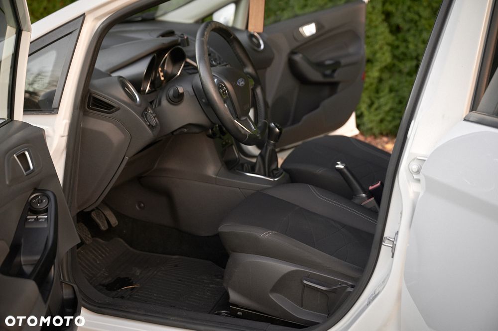 Ford Fiesta - 28