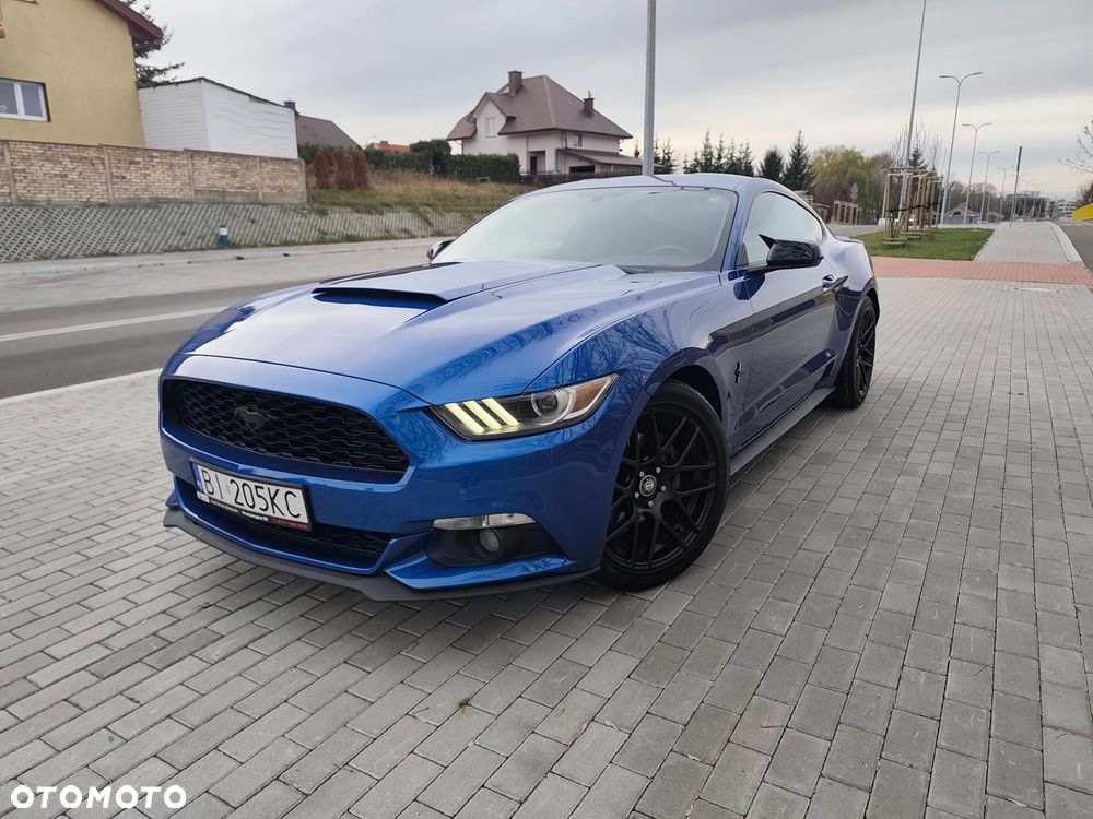 Ford Mustang - 2