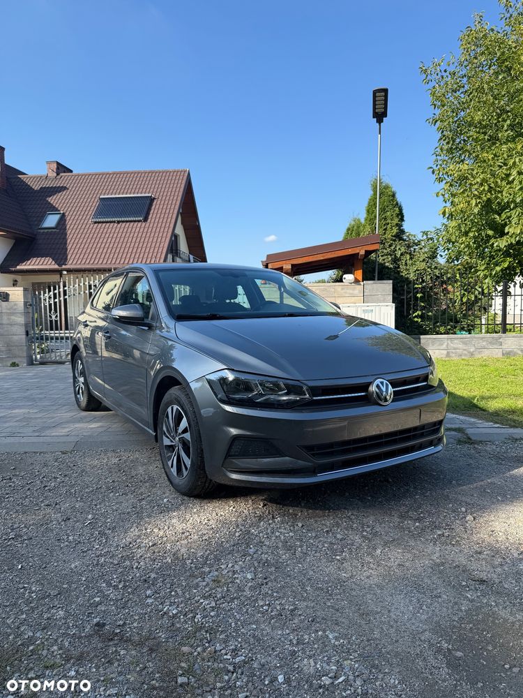 Volkswagen Polo - 1
