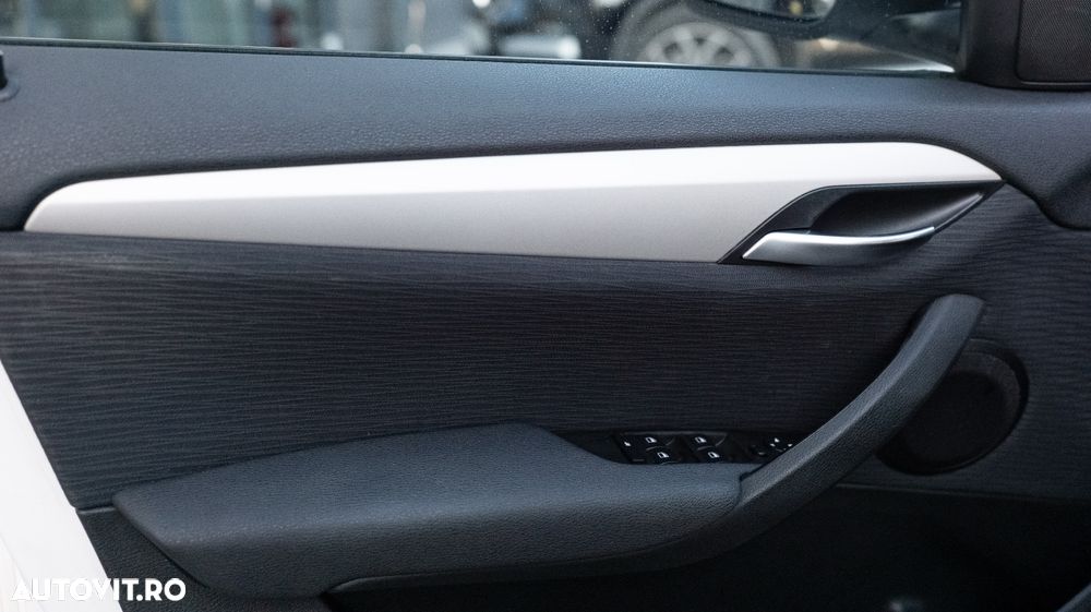 BMW X1 xDrive18d xLine - 23