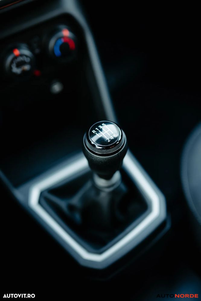 Dacia Logan TCe 90 MT6 Expression - 23